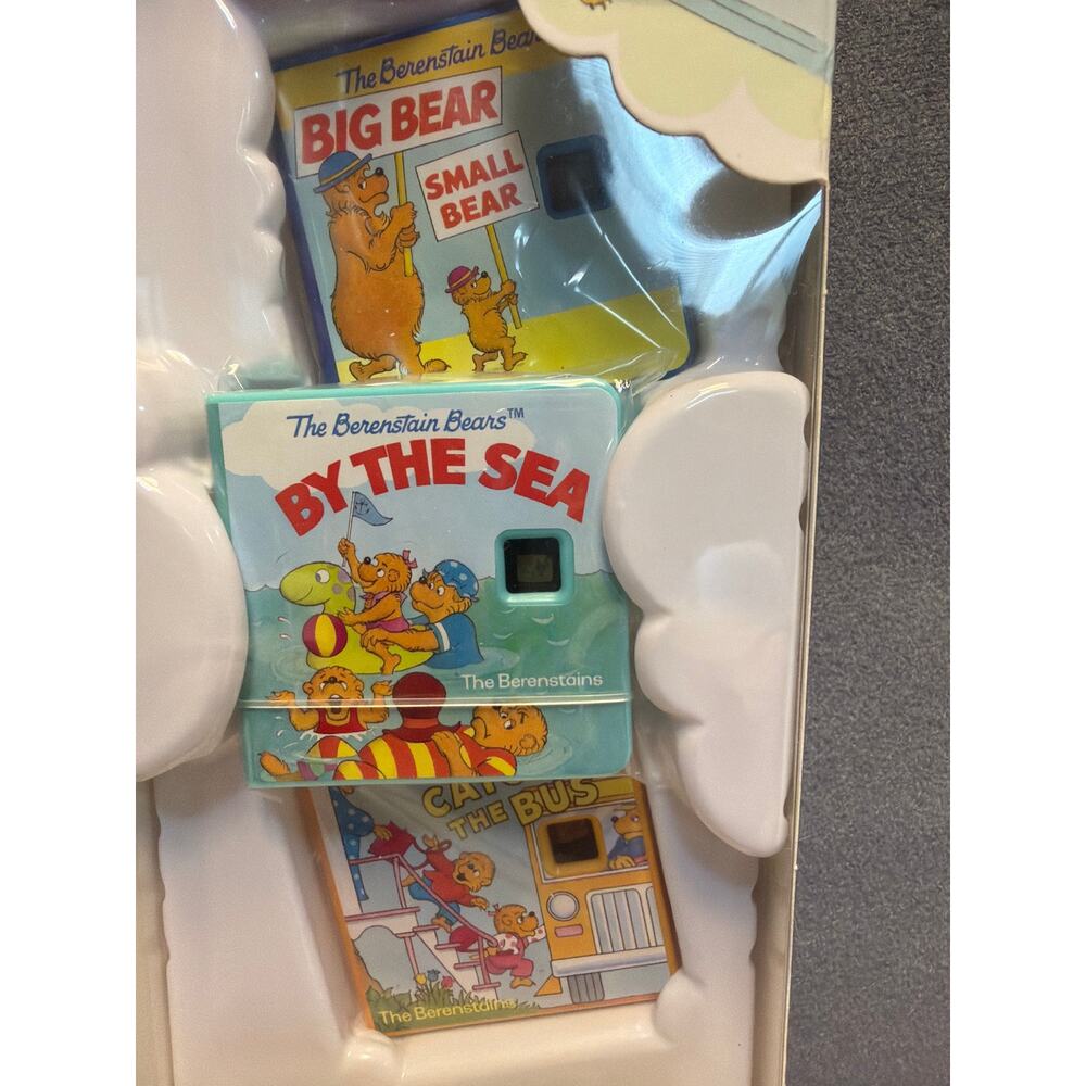 Little Tikes Story Dream Machine The Berenstain Bears Keep Busy Story Collect. - Picture 6 of 6
